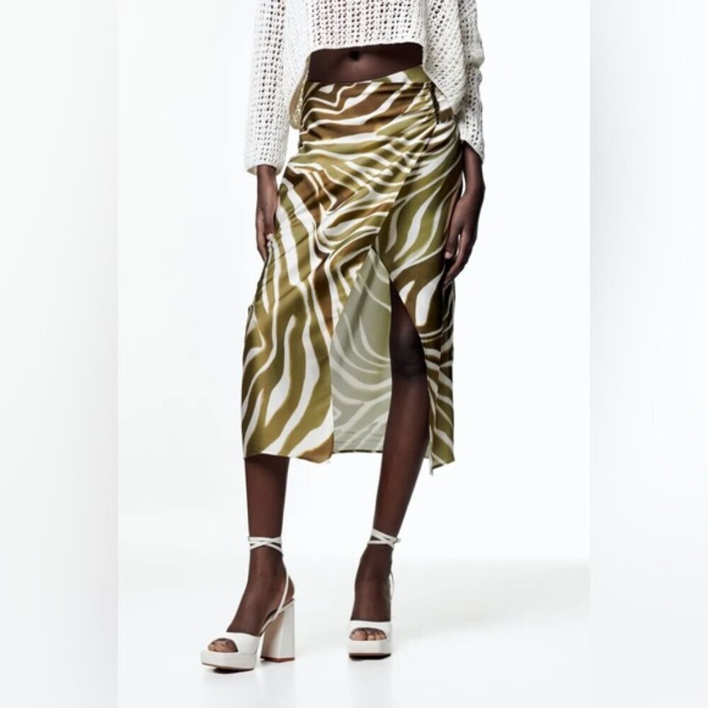 NWT ZARA Satin Animal Print High-Waisted Midi Skirt Front Slit Hem 8330/235 Sz L